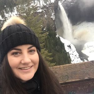 Meet your Posher, Allyssa